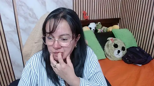 Snapshot of Sonialorens_ chatting on September 25, 10:51 pm Sonialorens online show from September 25, 10:51 pm