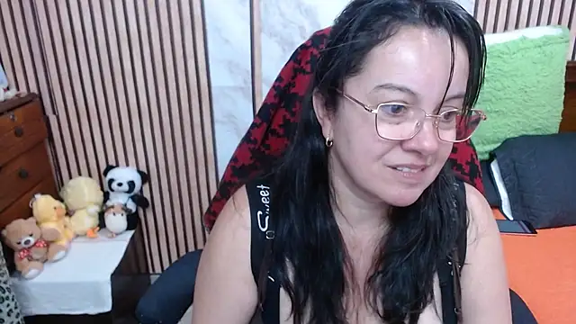 Snapshot of Sonialorens_ chatting on October 4, 8:46 pm Sonialorens online show from October 4, 8:46 pm