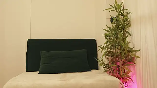 Luna Riva online show from January 19, 9:16 am