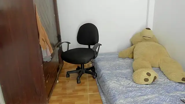 Emma lean online show from September 16, 11:07 am