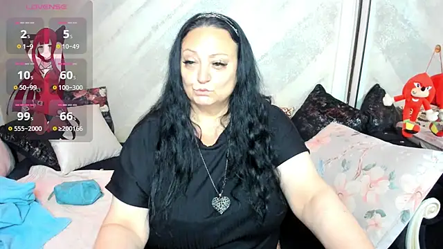 lady lauren online show from June 17, 4:14 am