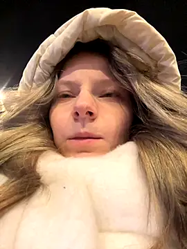 MaryHiggins online show from December 2, 6:21 pm