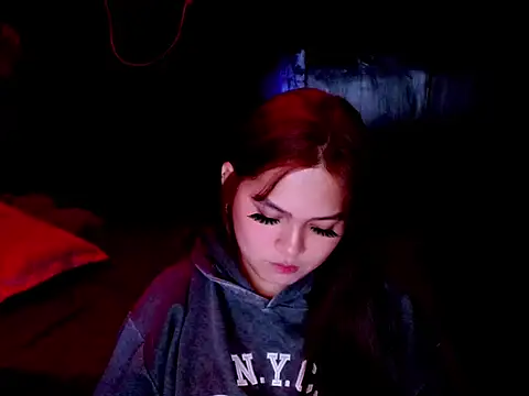 Lianneeeeee1 online show from June 14, 2:39 pm