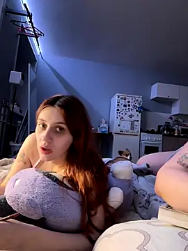 B Ratz online show from November 15, 10:00 pm