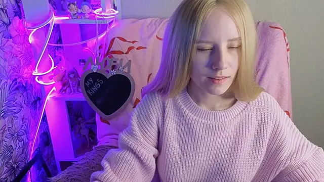 sarakaell online show from January 15, 1:55 am