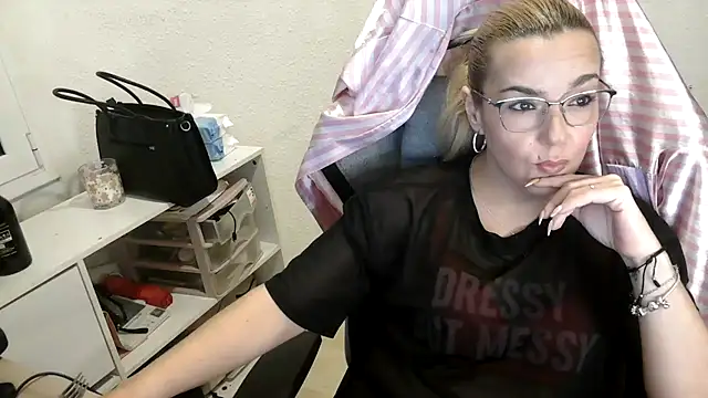 bekka   online show from March 20, 7:52 pm