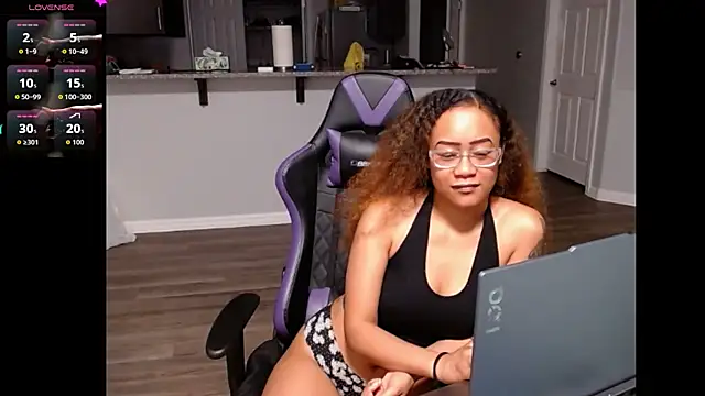 RylHoneyy online show from July 1, 2:55 am