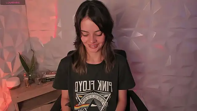 Abby Saenz01 online show from June 11, 7:54 pm