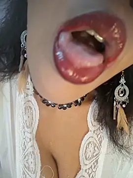 naughtyjaanu online show from July 1, 12:43 am