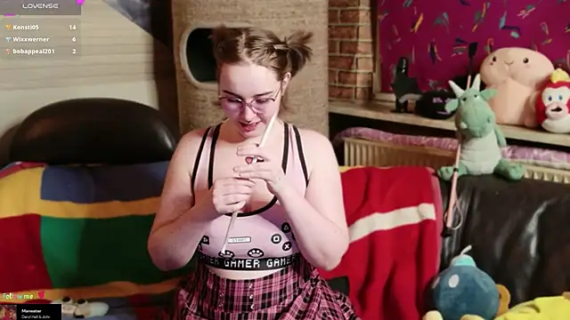 GamerGirl Eve online show from February 22, 6:42 pm