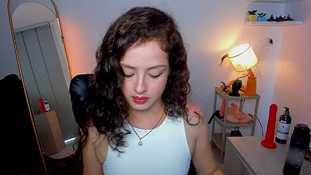 Cassandra Caiin online show from September 30, 8:13 pm