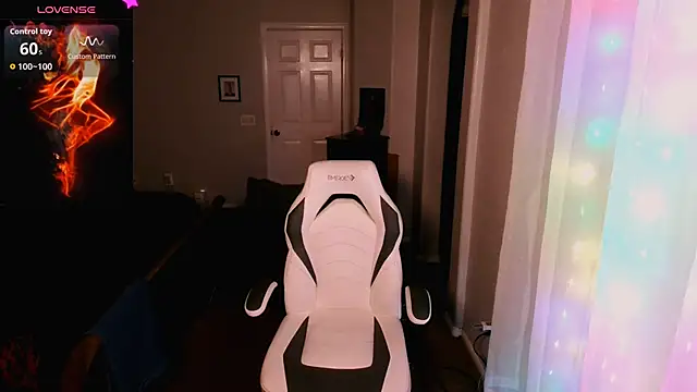 britteebee online show from February 23, 11:42 am