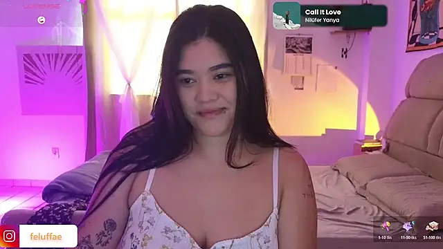 feluriana online show from April 21, 6:26 pm