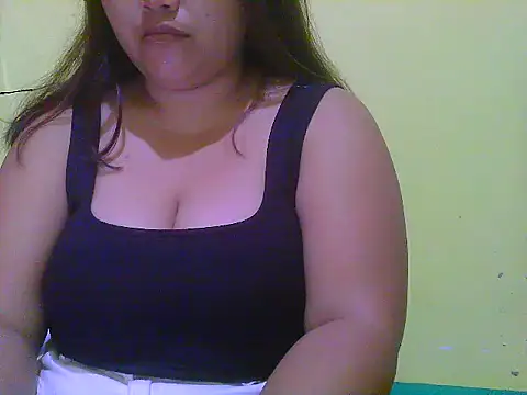 Creamsweetpussy28 online show from May 3, 9:40 pm