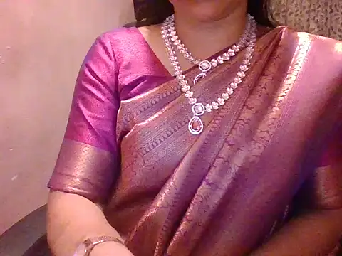 Pinky 4 online show from June 25, 4:30 pm