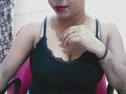 LovingPihu online show from May 2, 5:33 am