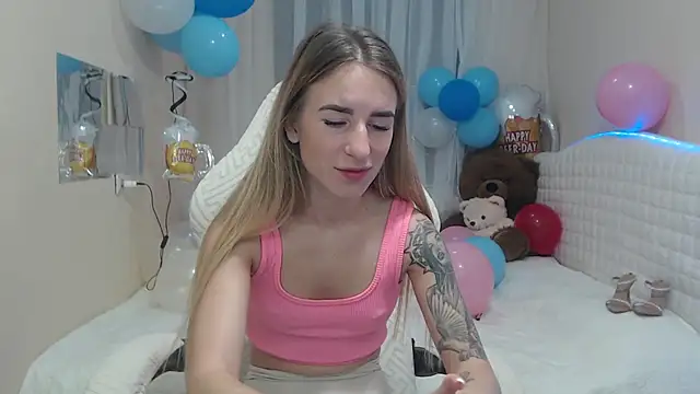 Snapshot of DeboraHorny chatting on October 4, 6:08 am DeboraHorny online show from October 4, 6:08 am
