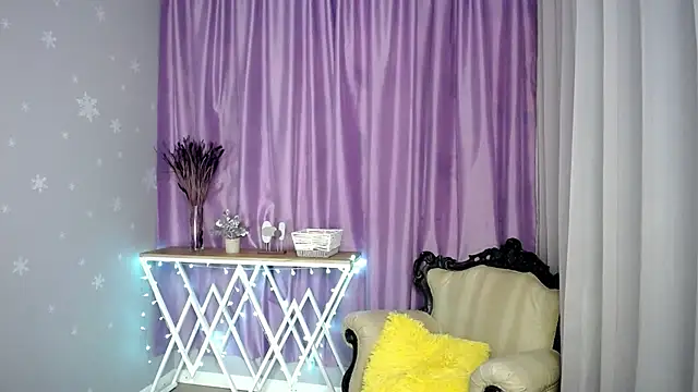 queen a n i online show from July 12, 8:26 am