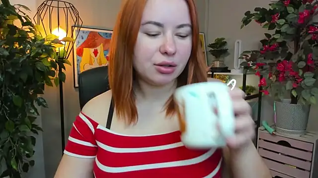 LAYLAxSTAR online show from November 14, 7:30 am