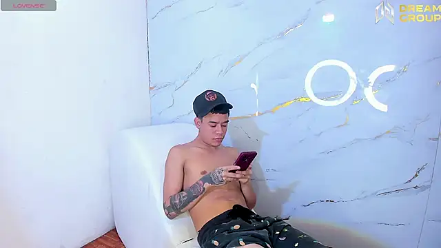 SecretsParty online show from November 10, 8:15 pm