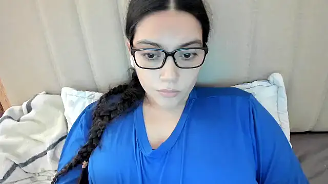 roniewester online show from June 27, 7:42 pm