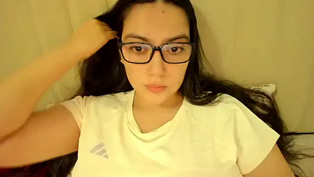 roniewester online show from July 3, 10:27 pm