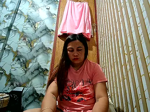 LalaiAsian online show from August 2, 10:35 pm