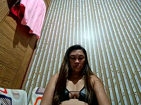 LalaiAsian online show from August 3, 5:18 pm