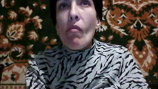 SunnyAmorre online show from April 28, 6:56 pm