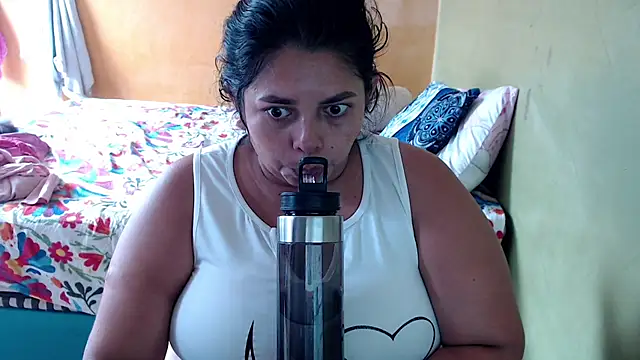 yulieth bbw online show from August 1, 9:06 pm