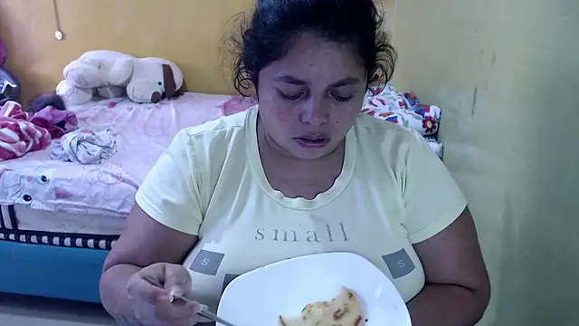 yulieth bbw online show from July 15, 12:10 pm