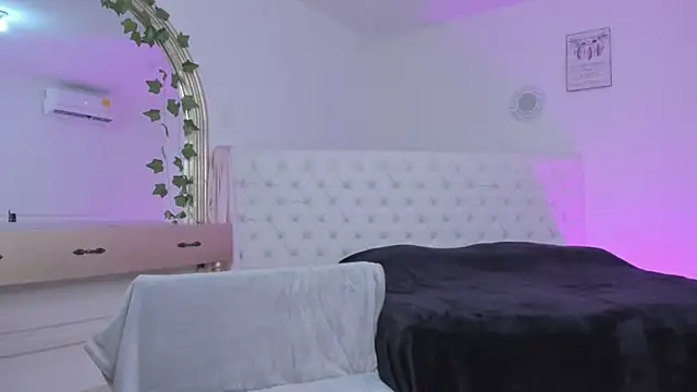 emma rules99 online show from November 22, 12:52 pm