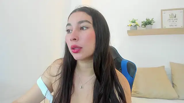 bella 99  online show from June 12, 11:51 am