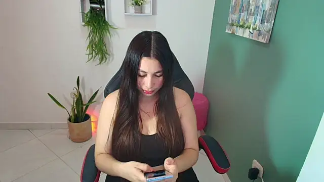 Snapshot of bella_99_ chatting on September 13, 12:35 pm bella 99 online show from September 13, 12:35 pm