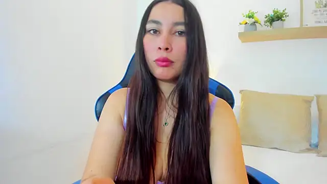 bella 99  online show from June 17, 11:55 am