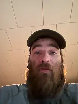 Mini And The Bear online show from February 13, 7:04 pm