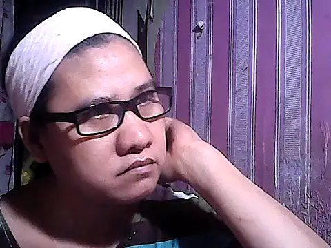 Snapshot of sweetsosie18 chatting on September 19, 6:40 pm sweetsosie18 online show from September 19, 6:40 pm
