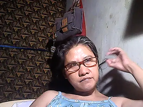 sweetsosie18 online show from June 9, 7:41 am