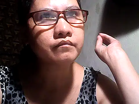sweetsosie18 online show from June 7, 9:38 am