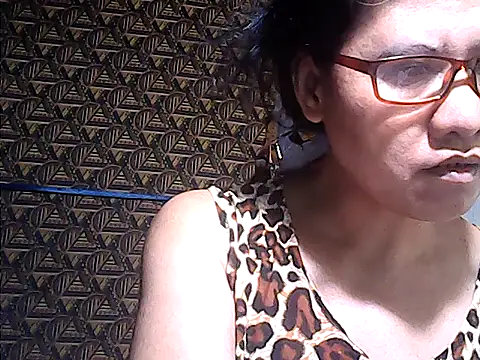 sweetsosie18 online show from June 11, 1:49 am