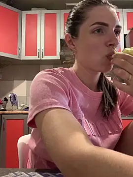 SeducingYoghourt online show from May 12, 4:46 pm