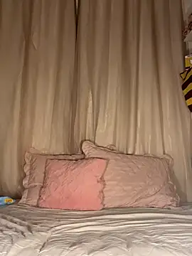 Kaiisa  online show from November 16, 12:01 am