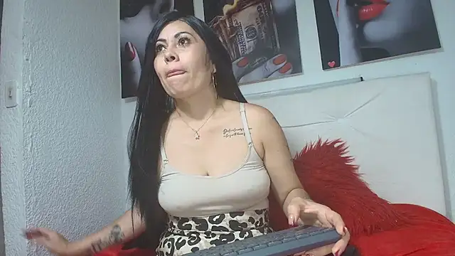 Tania mature online show from July 6, 5:48 pm