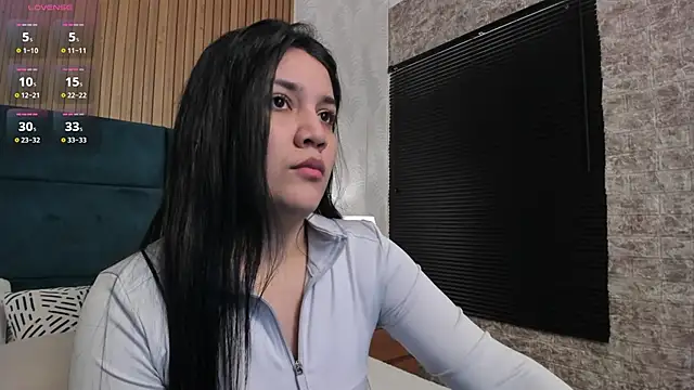 Kareena chopra online show from November 12, 1:53 pm