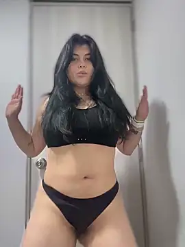 Alyaa s online show from November 5, 1:55 am