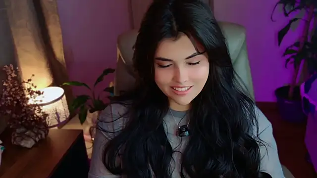 Alyaa s online show from July 31, 1:28 am