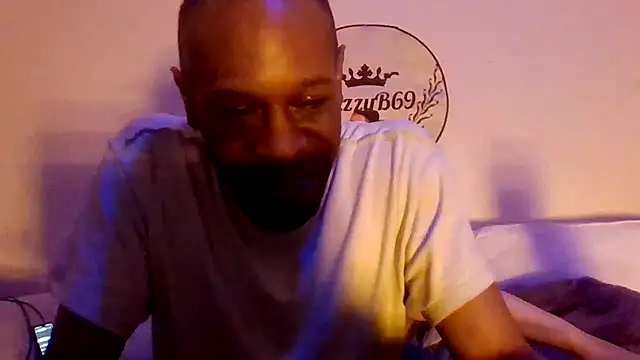 CuzzyB69 online show from February 7, 1:09 am