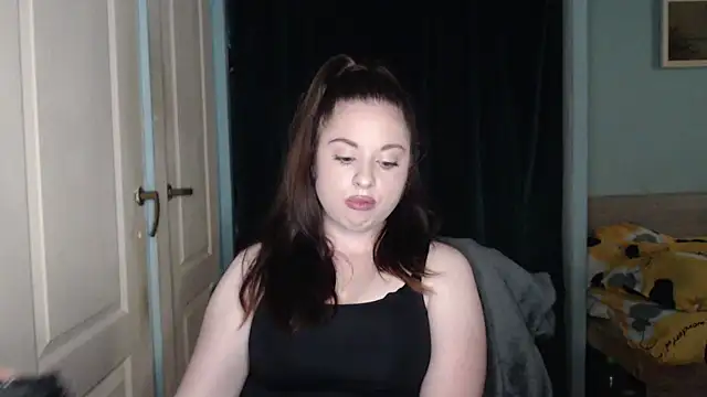 ryhhnnagold99 online show from June 17, 1:23 pm