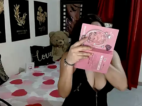 UrhotGoddess online show from July 23, 2:31 am