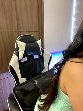 Snapshot of KateDeLatorre chatting on September 16, 9:34 pm KateDeLatorre online show from September 16, 9:34 pm